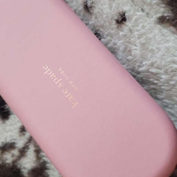 sunglasses case - Picture 2 of 4